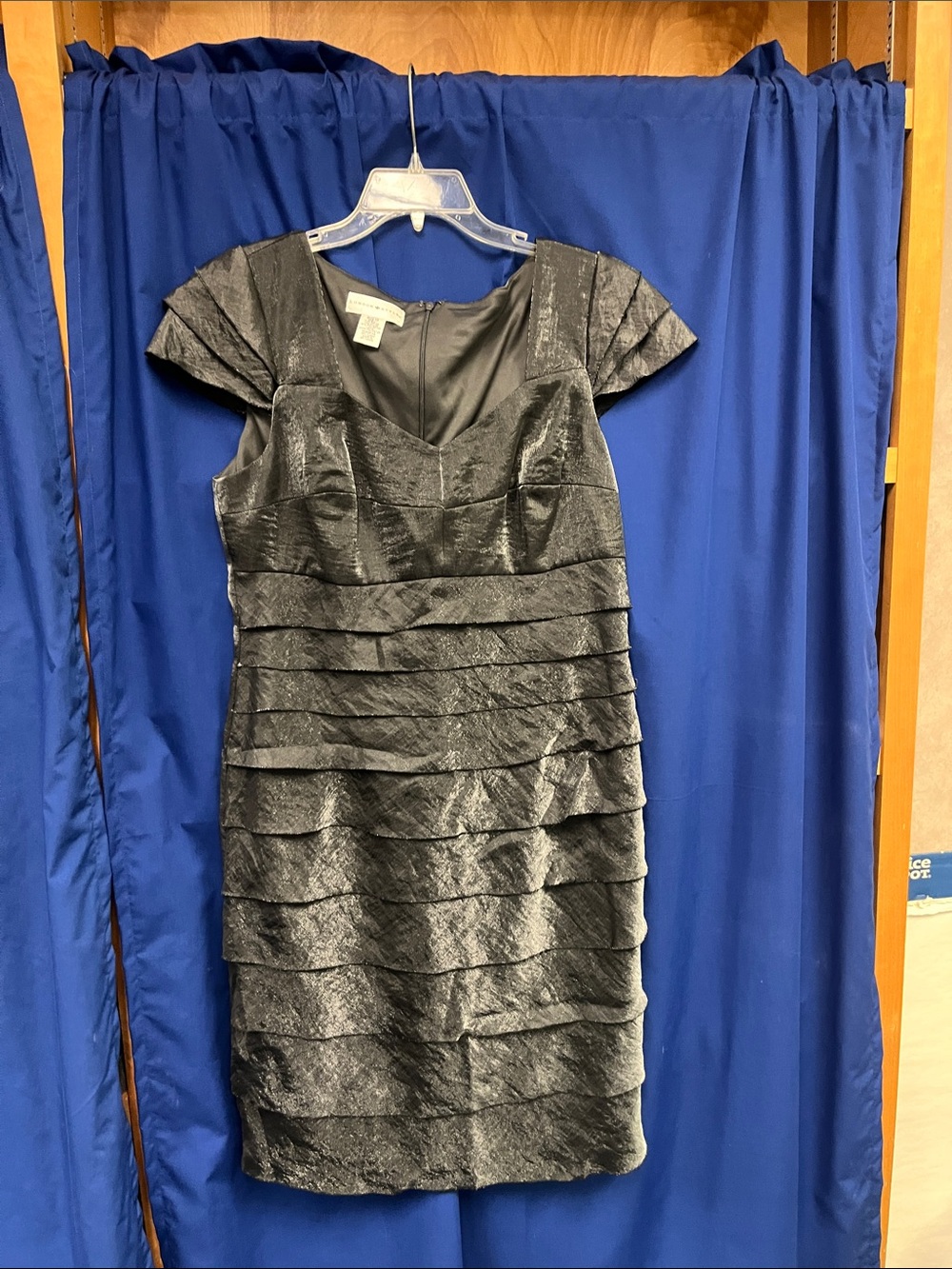 London Style Elegant Black Tiered Cocktail Dress